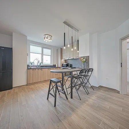 Noar - Free Parking - Metro Access Apartamento