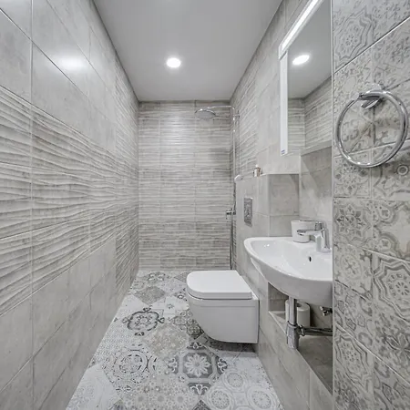 Apartment Noar - Free Parking - Metro Access