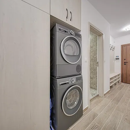 Noar - Free Parking - Metro Access Apartmán *