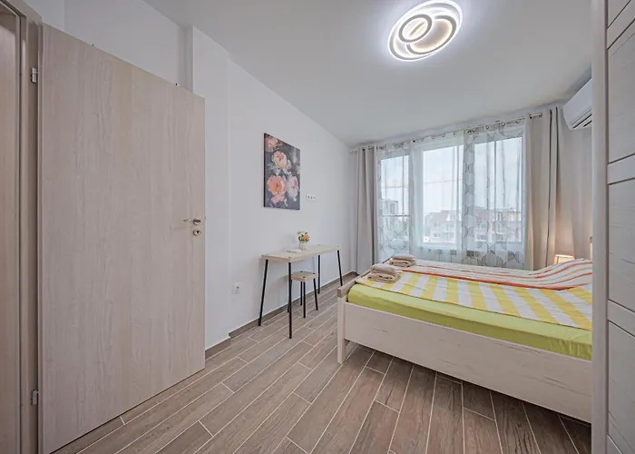 Noar - Free Parking - Metro Access Sofya